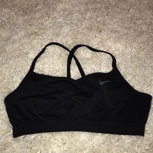 KIDS NIKE SPORTS BRA/ NEVER WORN
